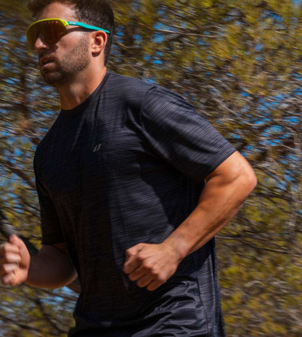 Camiseta Endurance Negra