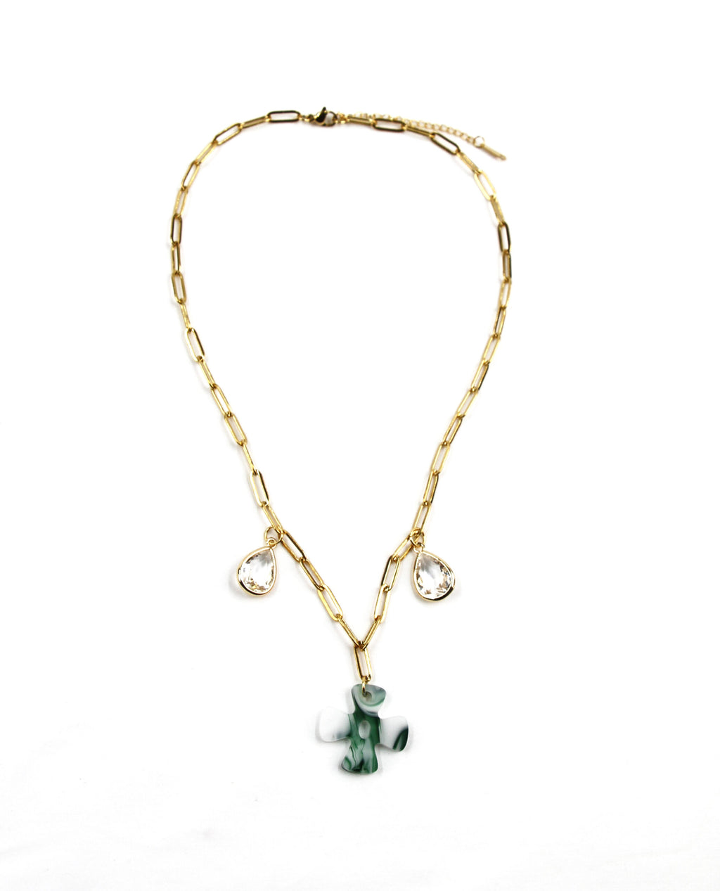 Collar dorado con cruz verde y colgantes de cristal
