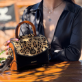 Bolso de Cuero con Solapa Leopardo y Laterales de Madera – IULIUS