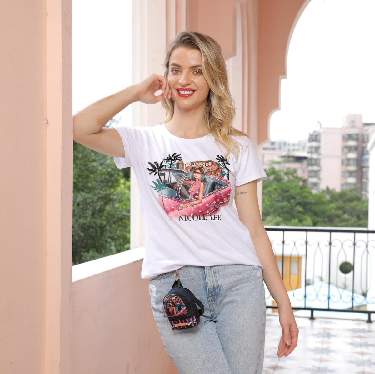 Camiseta con Brillos Nicole Lee — Hollywood Drive | Moda Mujer TikTok