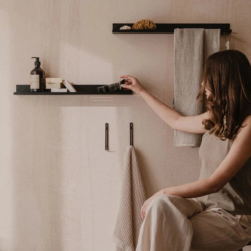 Gancho Denia – percha de pared en metal